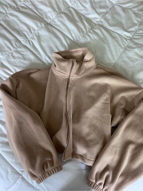 Women’s Cropped Zip-Up Fleece Jacket in Beige